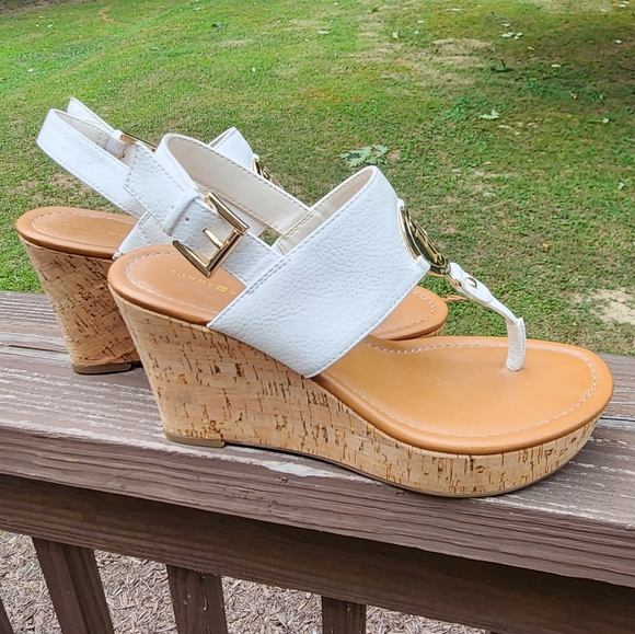 Tommy Hilfiger Wedge Sandals 7M - Picture 8 of 9